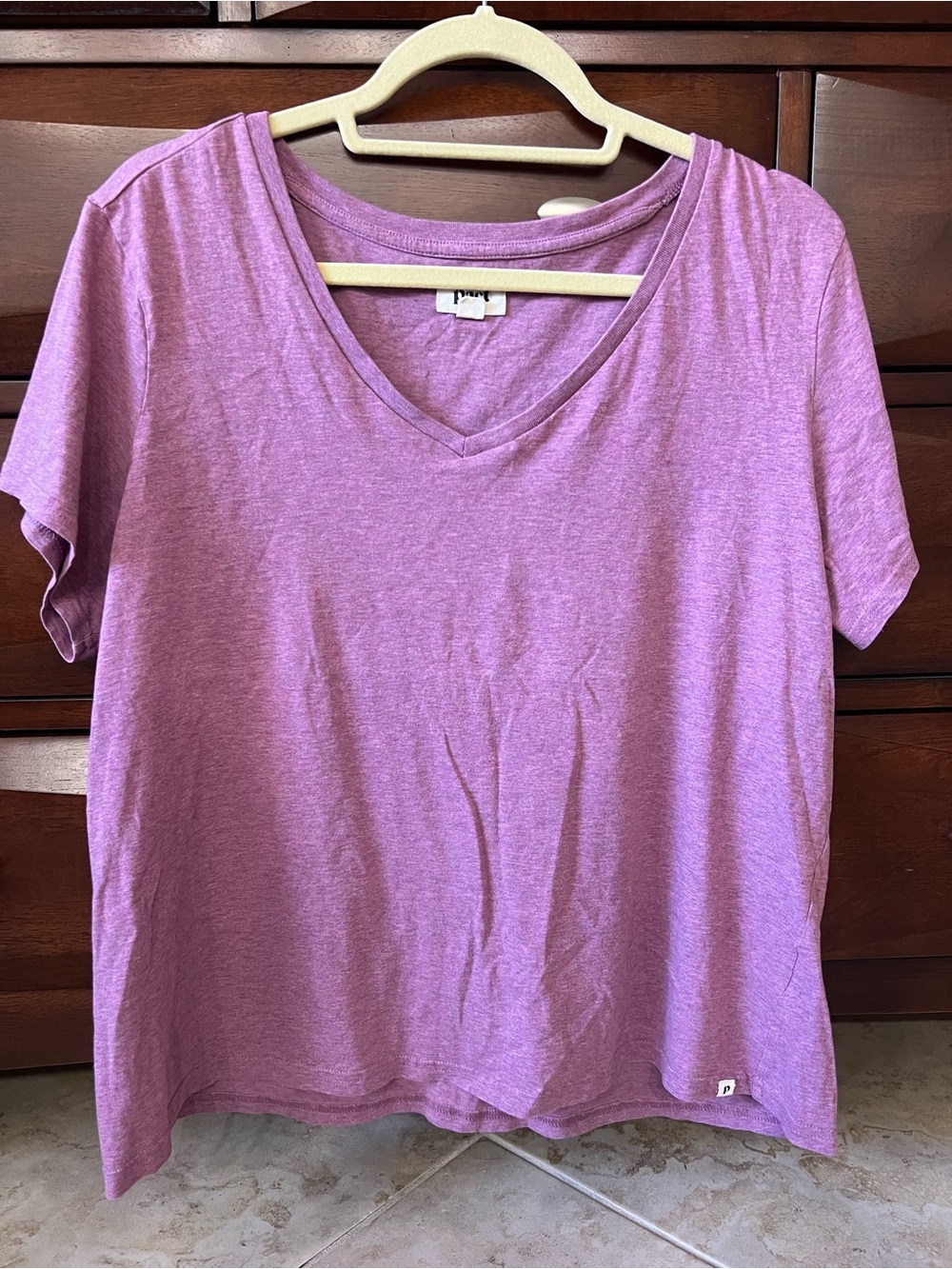 ‼️NWOT: Pact Organic Fuchsia Pink V-Neck Short Sleeve T-Shirt - XL